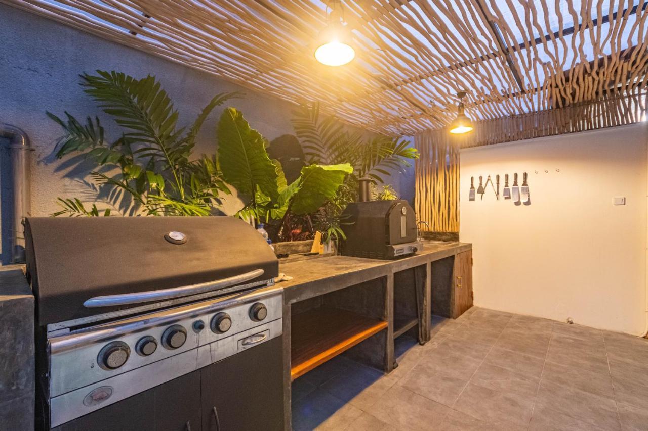 5 Bedroom Villa Sultan Luxury Entertainment And Relaxation Seminyak  Exterior photo